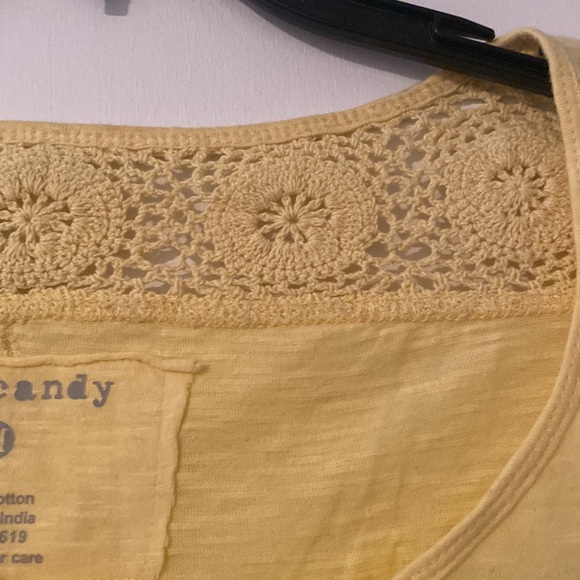 Yellow t shirt top with buttons - Picture 3 of 3